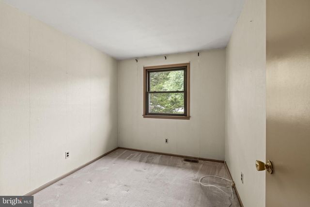 26 DOGWOOD LN, Blackwood, NJ 08012