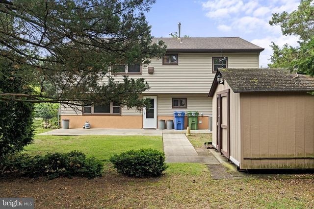 26 DOGWOOD LN, Blackwood, NJ 08012