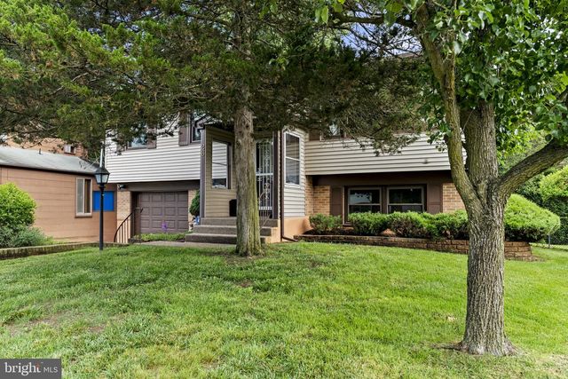 26 DOGWOOD LN, Blackwood, NJ 08012