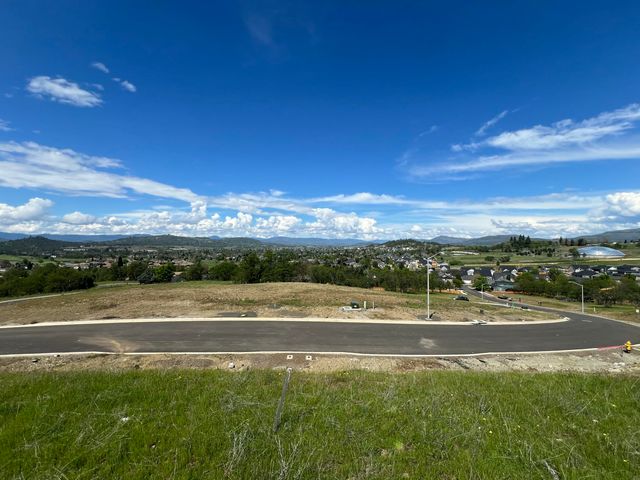 468 Pinnacle Ridge 88, Eagle Point, OR 97524
