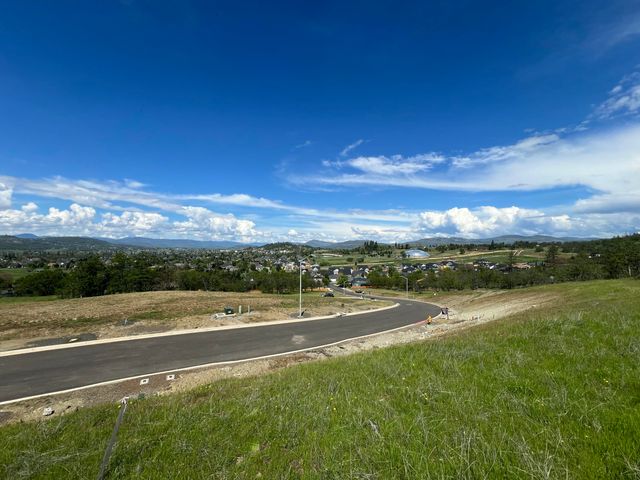 468 Pinnacle Ridge 88, Eagle Point, OR 97524