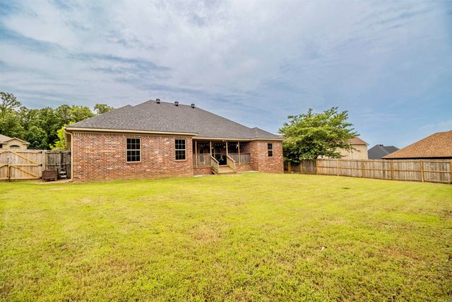 1304 Nature Way, Benton, AR 72019