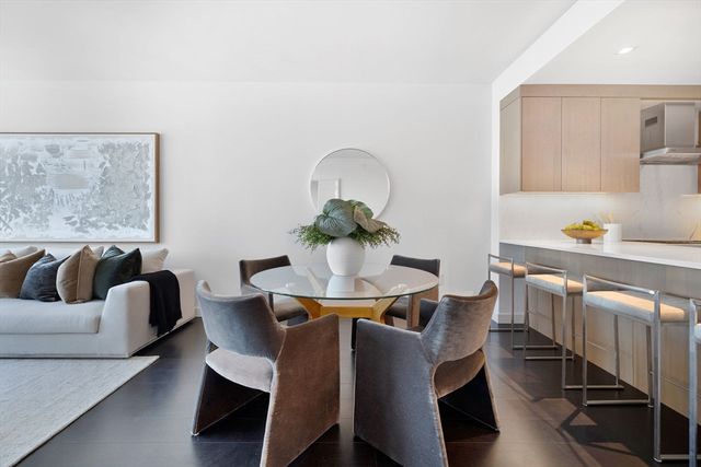 150 Seaport Blvd C, Boston, MA 02210