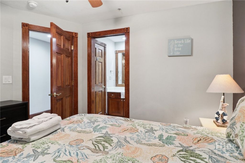 Image 18 of property listing at 404 BUTLER AVENUE Avenue, Tybee Island, GA 31328