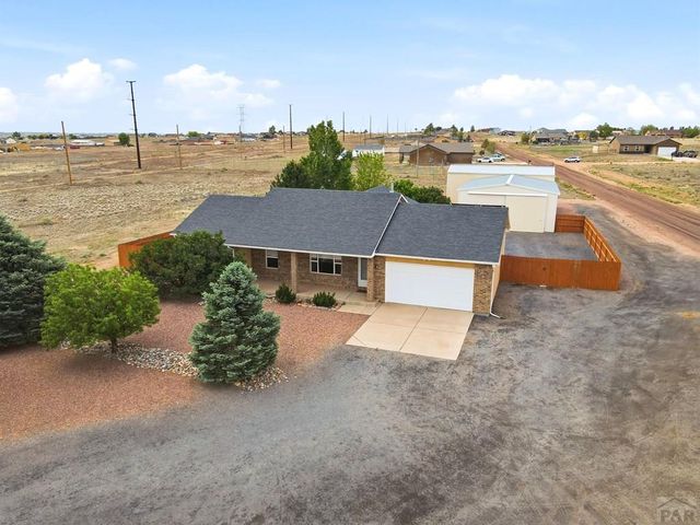 1008 E Kirkwood Dr, Pueblo West, CO 81007