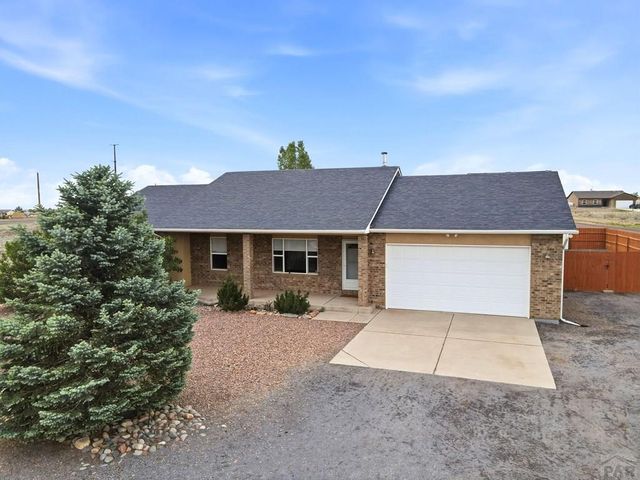 1008 E Kirkwood Dr, Pueblo West, CO 81007