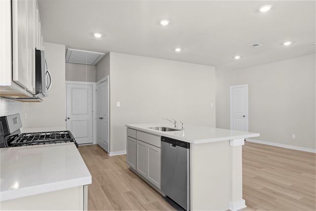 3627 Atlas Point Lane, Angleton, TX 77515