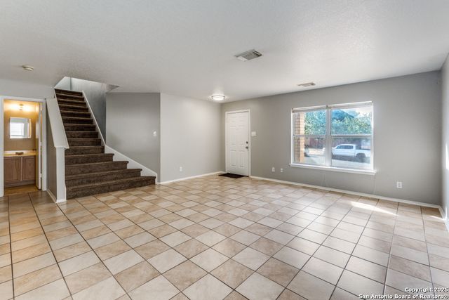 5631 Lovett Oaks, San Antonio, TX 78218