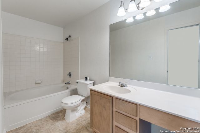 5631 Lovett Oaks, San Antonio, TX 78218