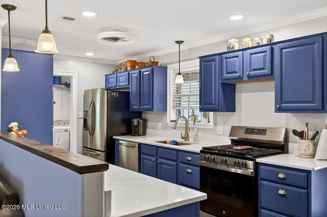 224 Saint Paul Avenue, Pass Christian, MS 39571