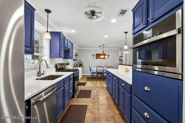 224 Saint Paul Avenue, Pass Christian, MS 39571