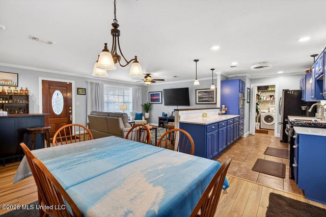 224 Saint Paul Avenue, Pass Christian, MS 39571