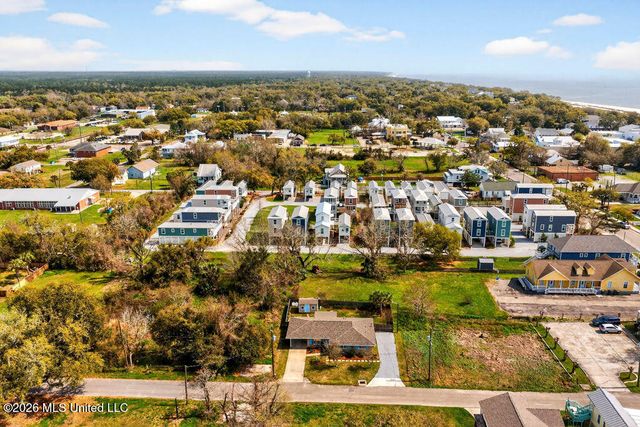 224 Saint Paul Avenue, Pass Christian, MS 39571