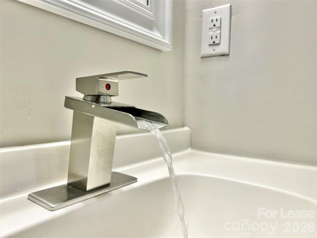 11084 Harrowfield Road, Charlotte, NC 28226