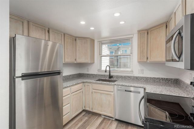 961 S Pitkin Court, Aurora, CO 80017