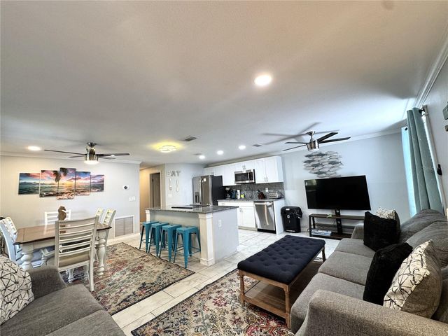 2726 49TH AVENUE W 2726, Bradenton, FL 34207