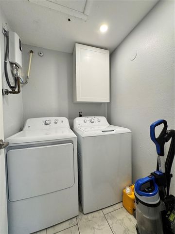 2726 49TH AVENUE W 2726, Bradenton, FL 34207