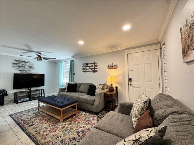 2726 49TH AVENUE W 2726, Bradenton, FL 34207