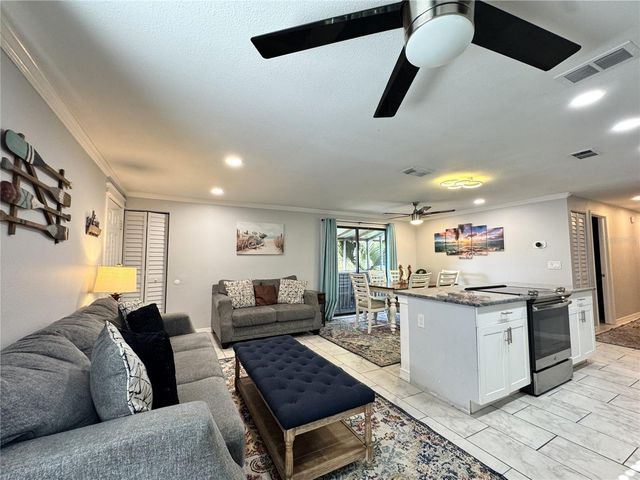 2726 49TH AVENUE W 2726, Bradenton, FL 34207