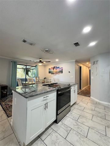 2726 49TH AVENUE W 2726, Bradenton, FL 34207