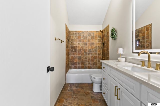 6123 S 178th Street, Omaha, NE 68135