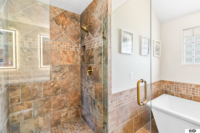 6123 S 178th Street, Omaha, NE 68135