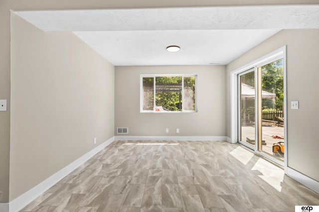 6123 S 178th Street, Omaha, NE 68135