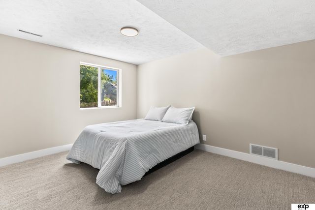 6123 S 178th Street, Omaha, NE 68135