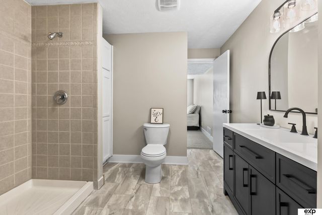6123 S 178th Street, Omaha, NE 68135
