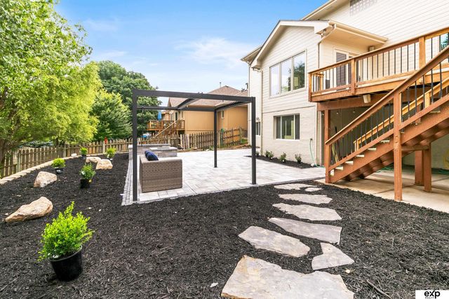 6123 S 178th Street, Omaha, NE 68135