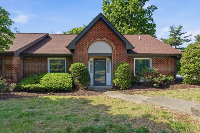 212 Highland Villa Cir, Nashville, TN 37211