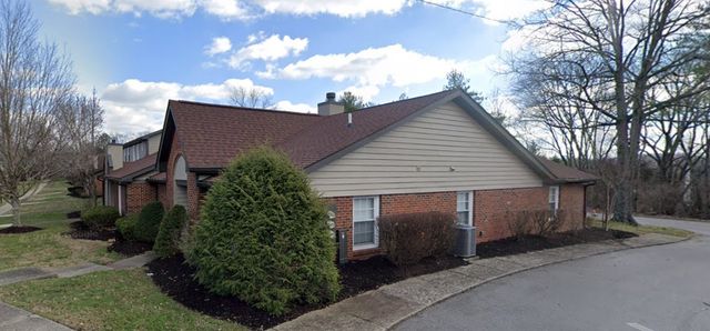 212 Highland Villa Cir, Nashville, TN 37211