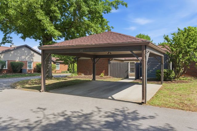 212 Highland Villa Cir, Nashville, TN 37211