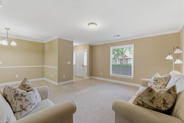 212 Highland Villa Cir, Nashville, TN 37211