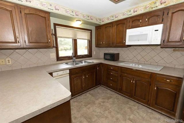4177 Lake George Road, Dryden Township, MI 48428