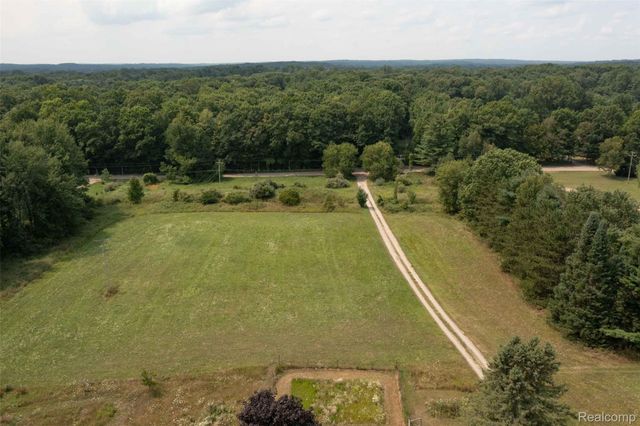 4177 Lake George Road, Dryden Township, MI 48428