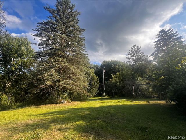4177 Lake George Road, Dryden Township, MI 48428