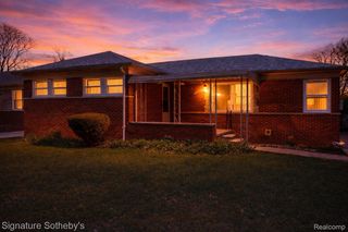 24670 Gardner Street, Oak Park, MI 48237