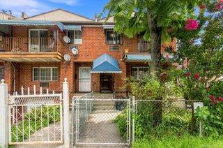 4010 De Reimer Avenue, Bronx, NY 10466