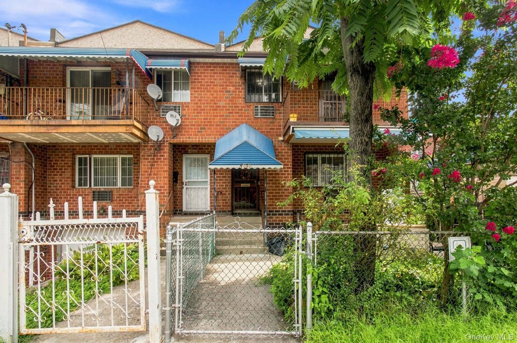 4010 De Reimer Avenue, Bronx, NY 10466 — exterior