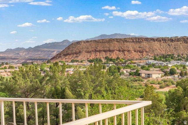 3053 S SWEETGUM CIR, St. George, UT 84790