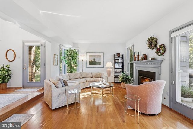11411 ORCHARD GREEN CT, Reston, VA 20190