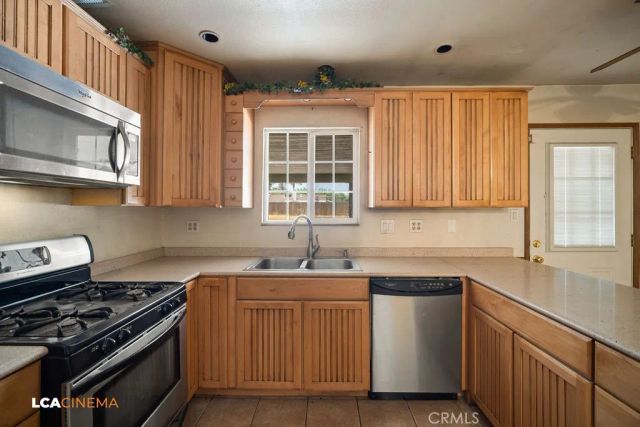 600 Stirrup, Bakersfield, CA 93307