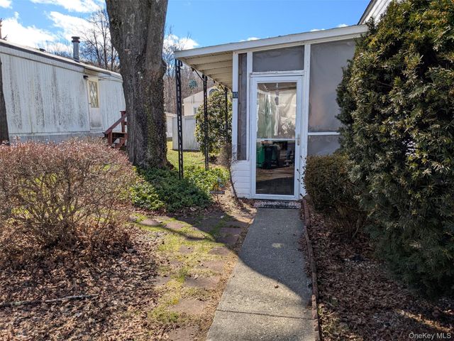 10 Treeline Circle 10, Cold Spring, NY 10516