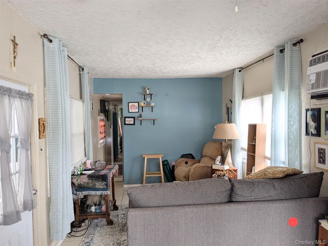 10 Treeline Circle 10, Cold Spring, NY 10516