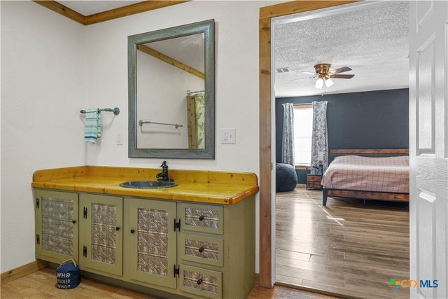 239 Wildwood Avenue, Elm Mott, TX 76640