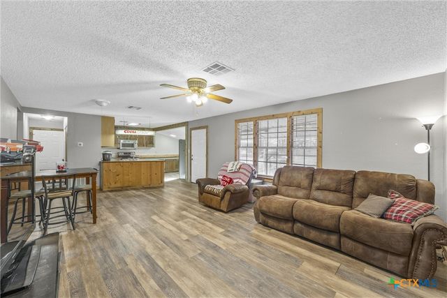 239 Wildwood Avenue, Elm Mott, TX 76640