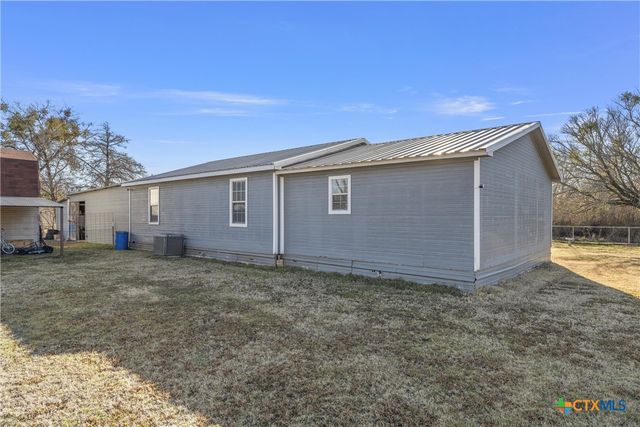 239 Wildwood Avenue, Elm Mott, TX 76640