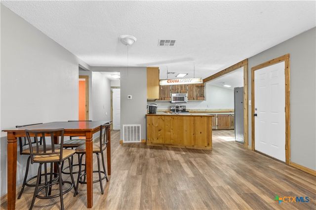 239 Wildwood Avenue, Elm Mott, TX 76640