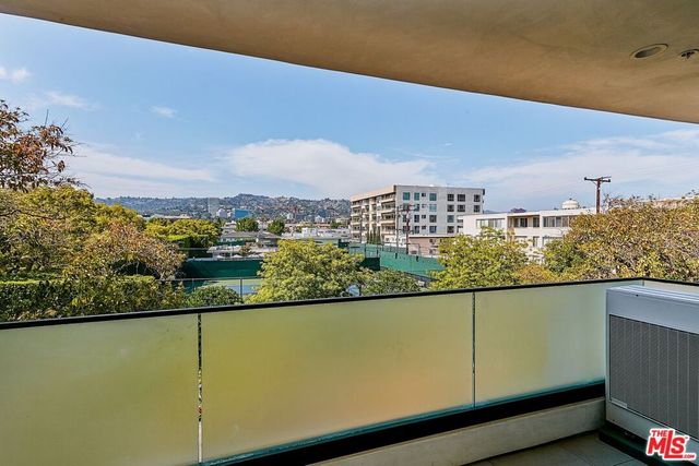 328 N Maple Drive 201, Beverly Hills, CA 90210